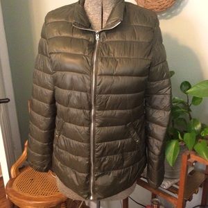 A.N.A puff jacket green size lg